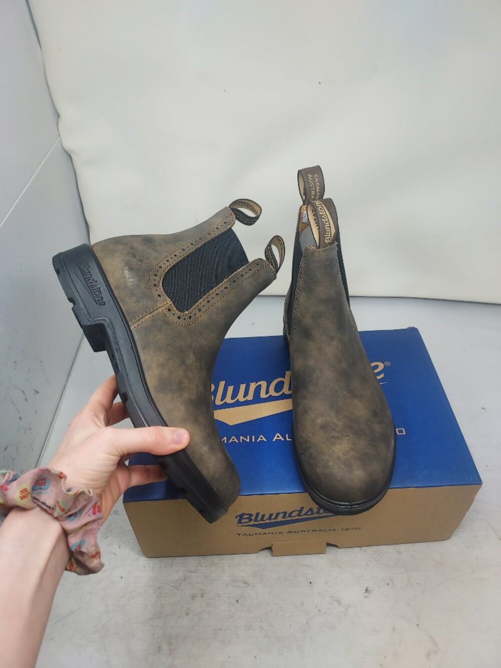 Blundstone WOMENS Chelsea Rustic Brown Tall Boot